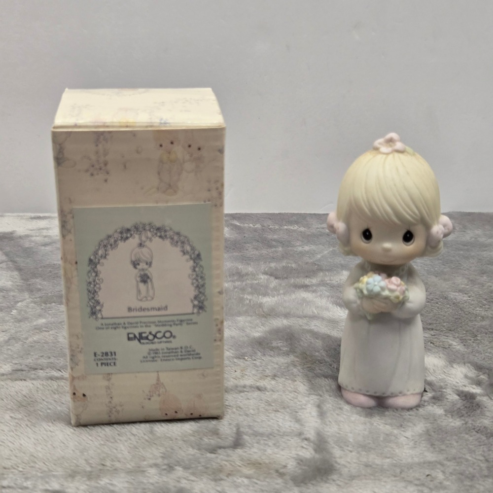 Precious Moments Bridesmaid Figurine Wedding Party Series E-2831 Enesco 1983 Box